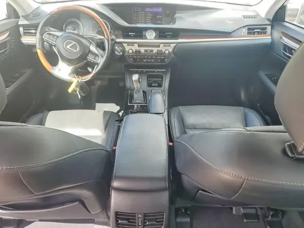 58ABK1GG3HU035894 2017 LEXUS ES - Image 8