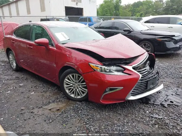 58ABK1GG3HU036043 2017 LEXUS ES - Image 1