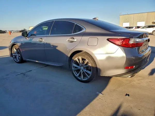 58ABK1GG3HU039654 2017 LEXUS ES - Image 2
