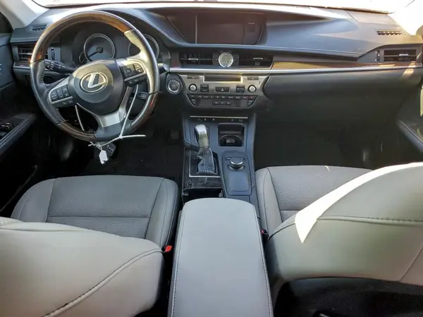 58ABK1GG3HU039654 2017 LEXUS ES - Image 8