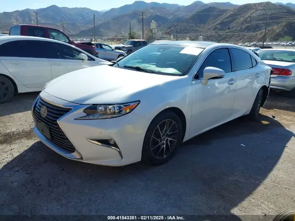 58ABK1GG3HU043462 2017 LEXUS ES - Image 2
