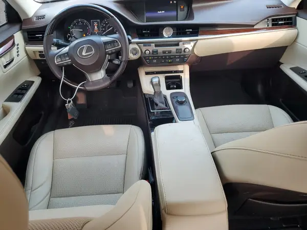 58ABK1GG3HU044711 2017 LEXUS ES - Image 8