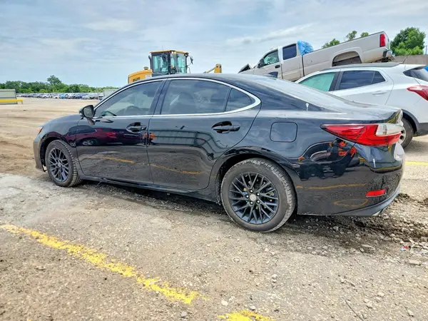 58ABK1GG3HU047706 2017 LEXUS ES - Image 2