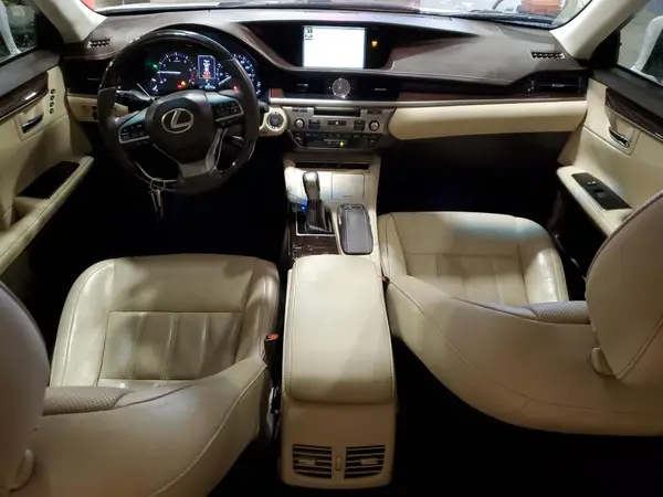 58ABK1GG3HU055689 2017 LEXUS ES - Image 8