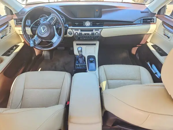 58ABK1GG3HU057460 2017 LEXUS ES - Image 8