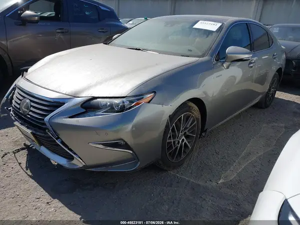58ABK1GG3HU059872 2017 LEXUS ES - Image 2
