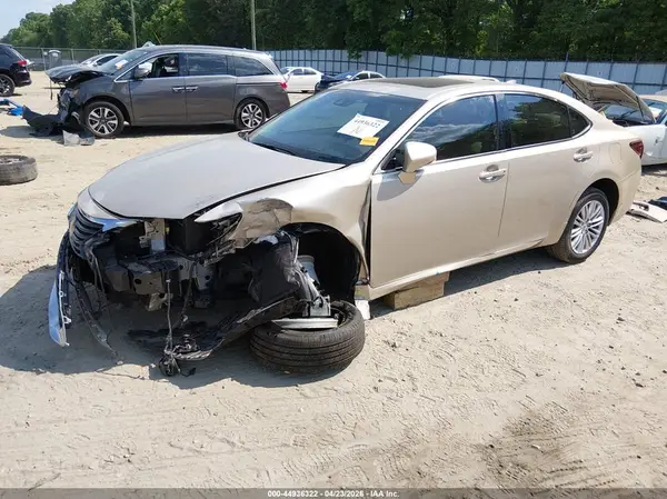 58ABK1GG3HU064425 2017 LEXUS ES - Image 2
