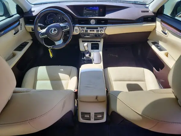 58ABK1GG3HU065977 2017 LEXUS ES - Image 8