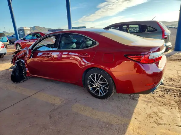 58ABK1GG3HU067082 2017 LEXUS ES - Image 2