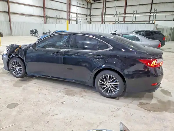 58ABK1GG3HU067146 2017 LEXUS ES - Image 2