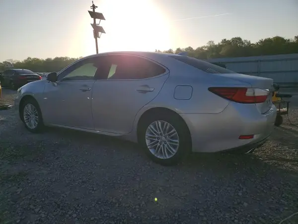 58ABK1GG3HU068359 2017 LEXUS ES - Image 2