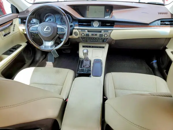 58ABK1GG3HU068944 2017 LEXUS ES - Image 8