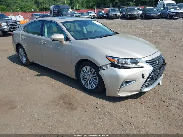 58ABK1GG3HU069950 2017 LEXUS ES - Image 1