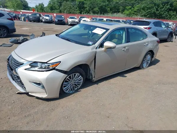 58ABK1GG3HU069950 2017 LEXUS ES - Image 2