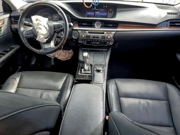 58ABK1GG3HU070385 2017 LEXUS ES - Image 8