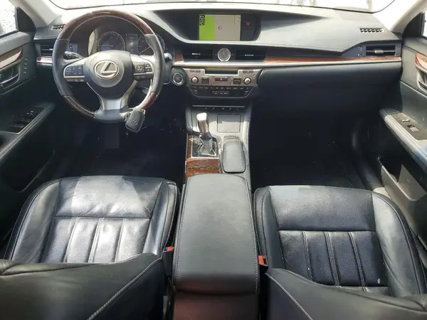 58ABK1GG3HU071813 2017 LEXUS ES - Image 8