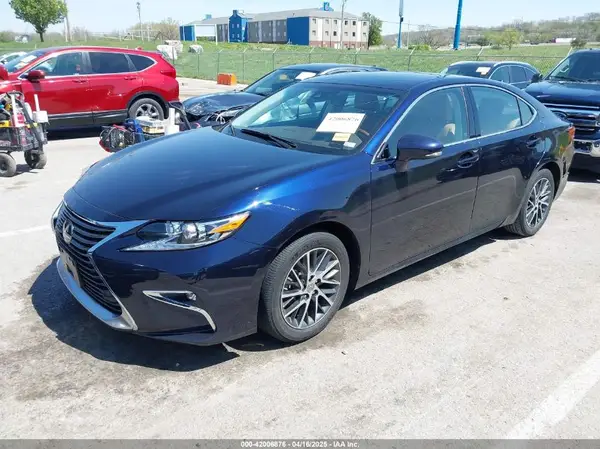 58ABK1GG3HU072265 2017 LEXUS ES - Image 2