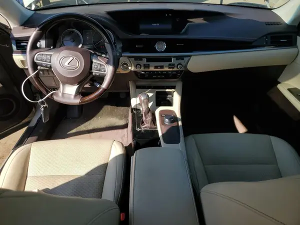 58ABK1GG3HU075733 2017 LEXUS ES - Image 8
