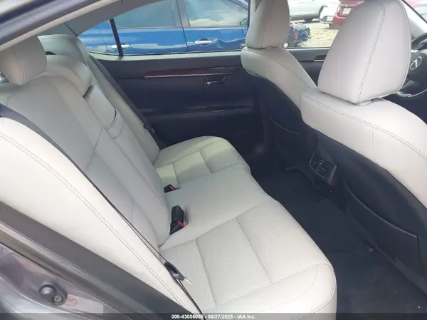 58ABK1GG3HU077059 2017 LEXUS ES - Image 8