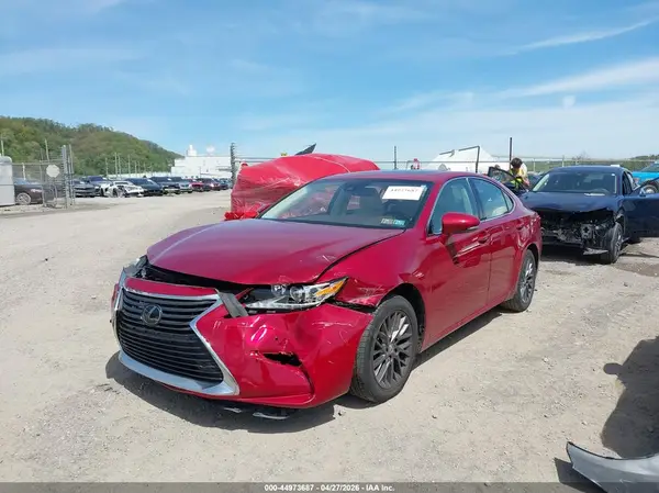 58ABK1GG3JU080100 2018 LEXUS ES - Image 2