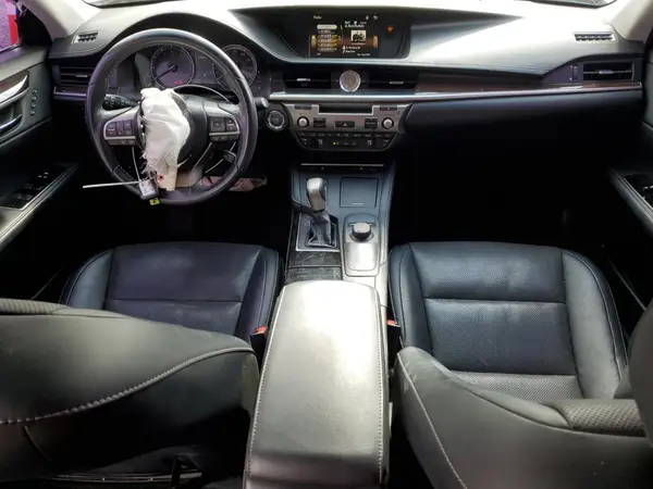 58ABK1GG3JU080212 2018 LEXUS ES - Image 8