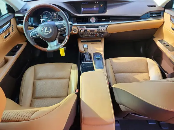 58ABK1GG3JU080405 2018 LEXUS ES - Image 8