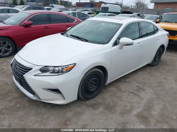 58ABK1GG3JU080436 2018 LEXUS ES - Image 2