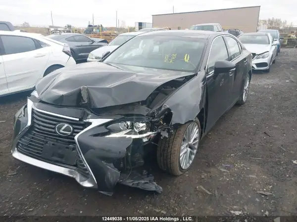 58ABK1GG3JU083661 2018 LEXUS ES - Image 2