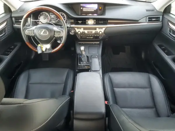 58ABK1GG3JU083921 2018 LEXUS ES - Image 8