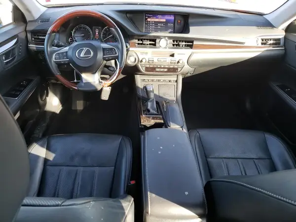 58ABK1GG3JU084003 2018 LEXUS ES - Image 8