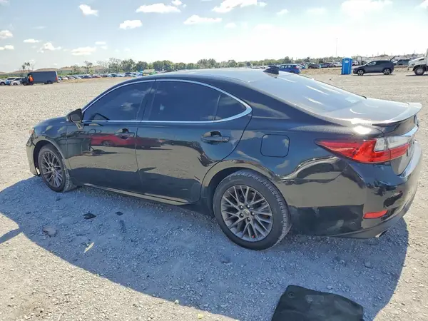 58ABK1GG3JU087239 2018 LEXUS ES - Image 2