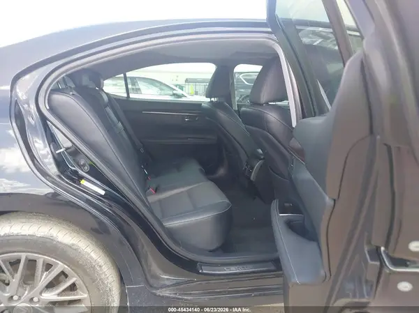 58ABK1GG3JU089041 2018 LEXUS ES - Image 8