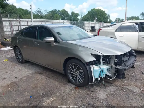 58ABK1GG3JU090514 2018 LEXUS ES - Image 1