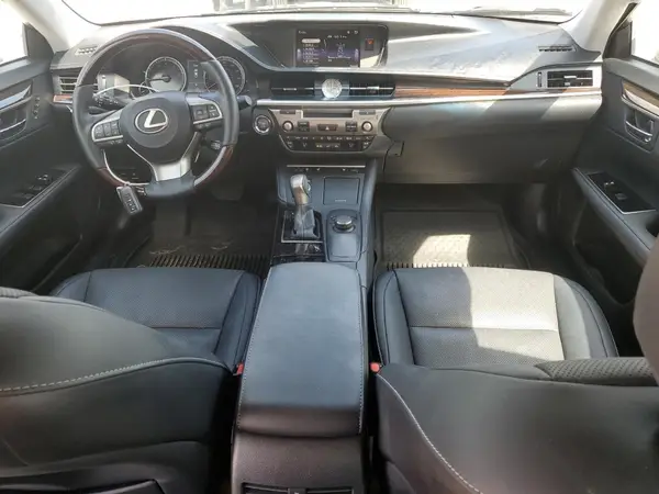 58ABK1GG3JU091498 2018 LEXUS ES - Image 8