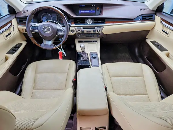 58ABK1GG3JU093039 2018 LEXUS ES - Image 8