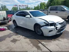 58ABK1GG3JU094479 2018 LEXUS ES
