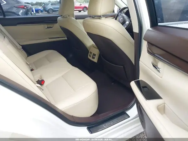 58ABK1GG3JU095244 2018 LEXUS ES - Image 8