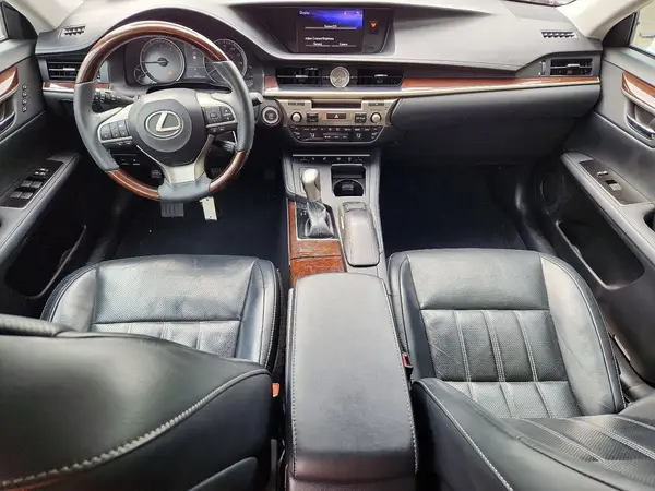 58ABK1GG3JU101334 2018 LEXUS ES - Image 8