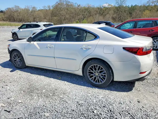 58ABK1GG3JU102015 2018 LEXUS ES - Image 2