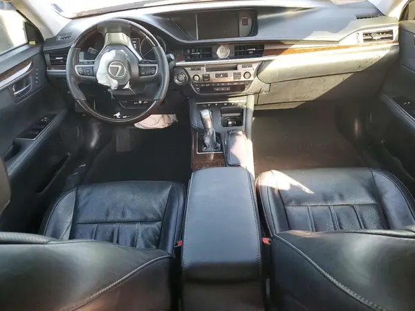 58ABK1GG3JU102080 2018 LEXUS ES - Image 8