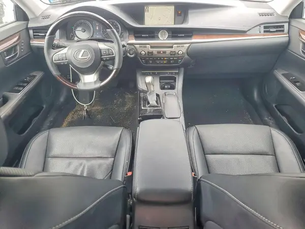 58ABK1GG3JU106047 2018 LEXUS ES - Image 8