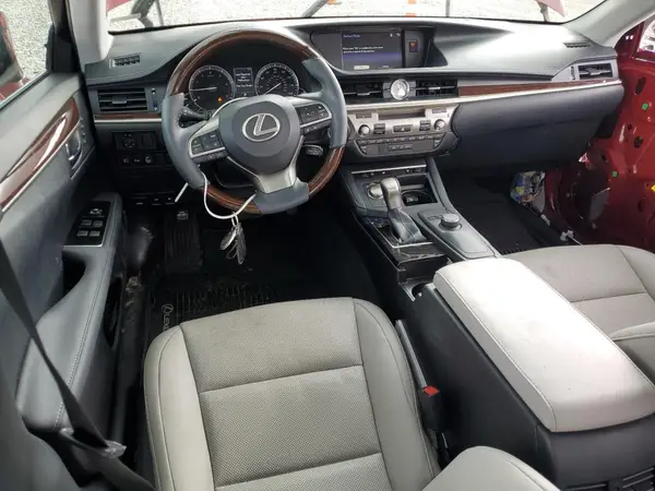 58ABK1GG3JU106517 2018 LEXUS ES - Image 8