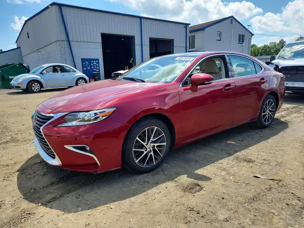 58ABK1GG3JU107215 2018 LEXUS ES - Image 1
