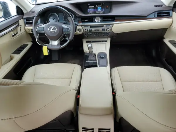 58ABK1GG3JU111409 2018 LEXUS ES - Image 8