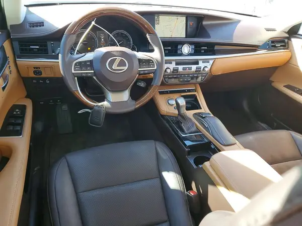 58ABK1GG3JU115475 2018 LEXUS ES - Image 8