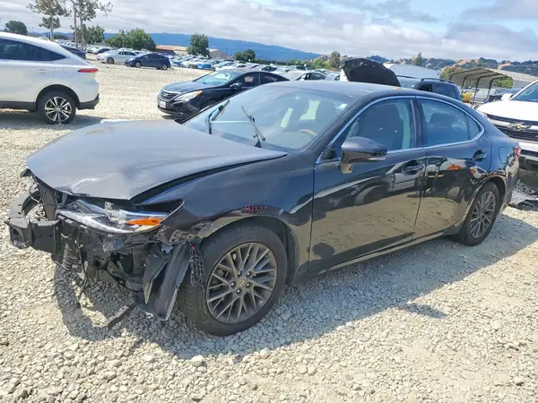 58ABK1GG3JU116481 2018 LEXUS ES - Image 1