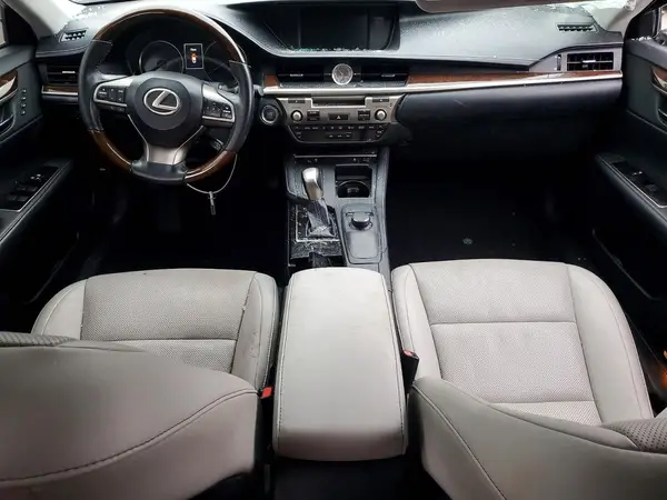 58ABK1GG4GU008041 2016 LEXUS ES - Image 8