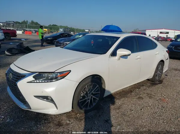 58ABK1GG4GU010436 2016 LEXUS ES - Image 2
