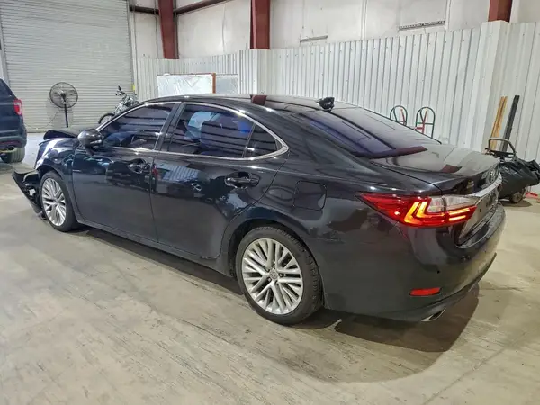 58ABK1GG4GU011294 2016 LEXUS ES - Image 2