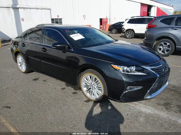 58ABK1GG4GU011327 2016 LEXUS ES - Image 1